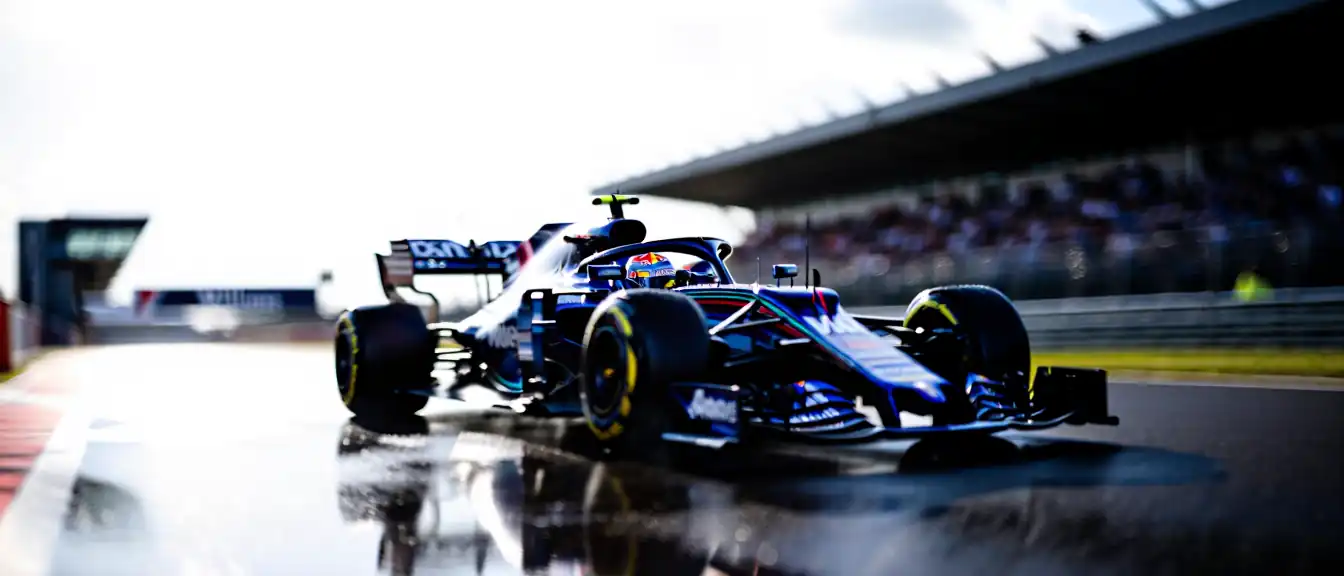Новая эра для Williams: Карлос Сайнс официально остается в команде на несколько лет