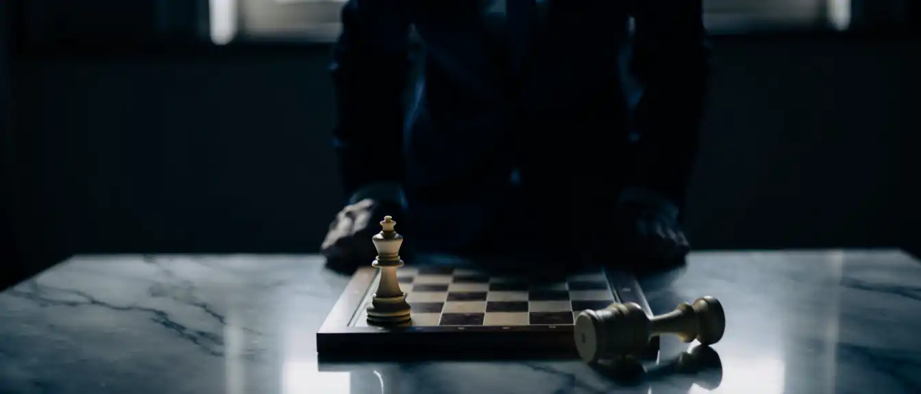 Шахматный бунт: Владимир Крамник намерен оспорить решение FIDE о своей дисквалификации