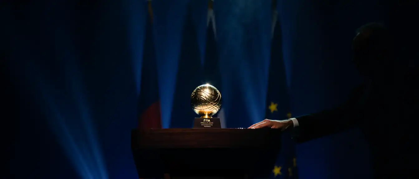 Политический гол: Европарламент требует расследования действий главы ФИФА из-за награждения Трампа