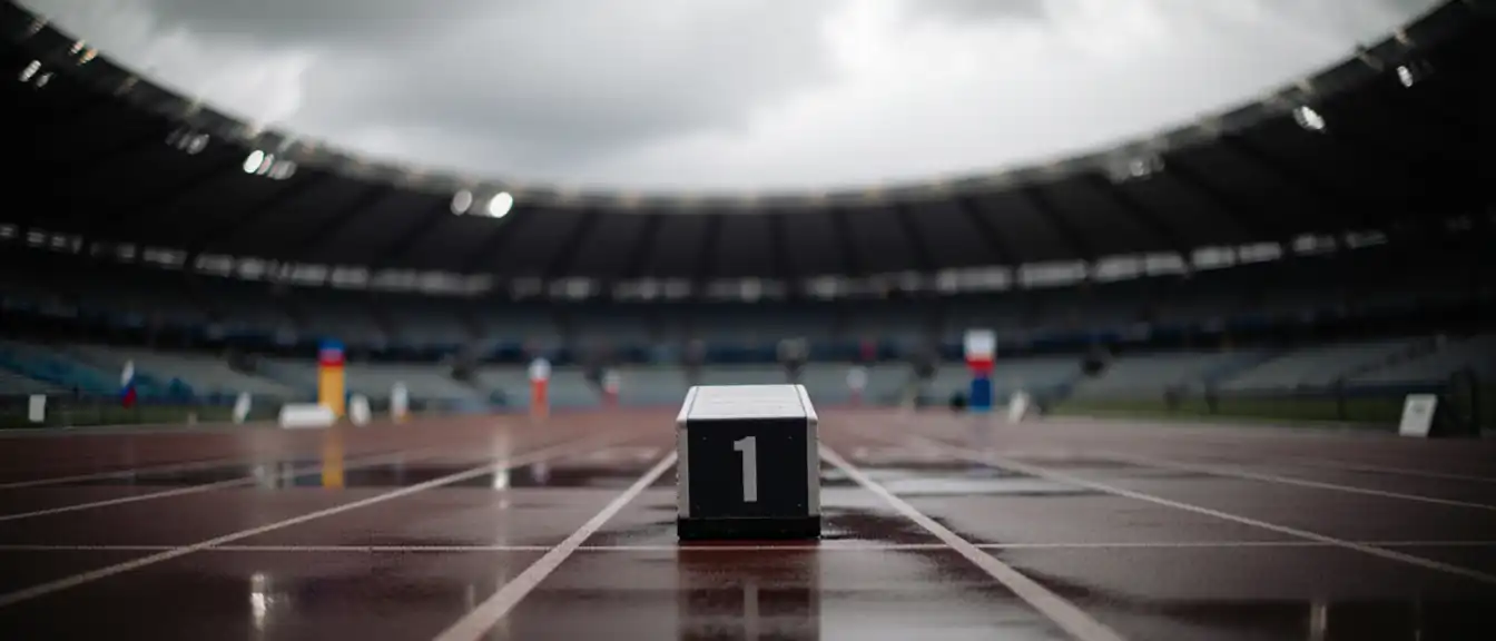 Без флага и трибун: World Athletics не спешит снимать запрет на участие россиян в стартах
