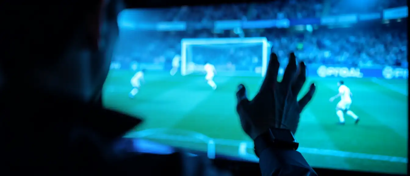Судейский промах в манчестерском дерби: VAR не заметил офсайд при голе Холанда